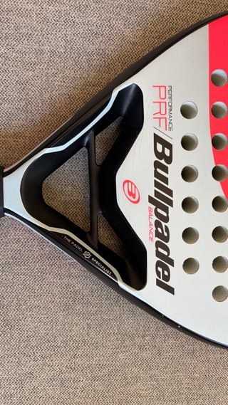 Pala Bullpadel Flow Light - Buen Estado