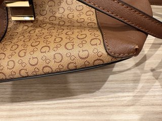 Bolso Guess Marrón Logo G