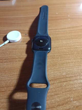 Apple Watch SE 40mm GPS + Cellular