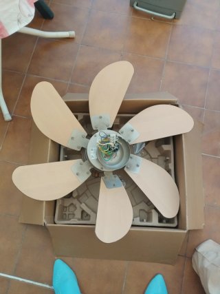 Ventilador de techo Orbegozo 50W con luz