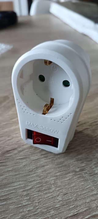 Adaptador Enchufe con Interruptor 3680W