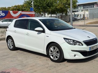 Peugeot 308 2015