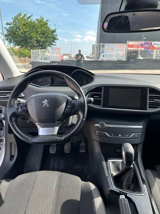 Peugeot 308 2015