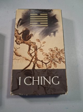Tarot de la Armonía, Secretos, Thoth y I Ching