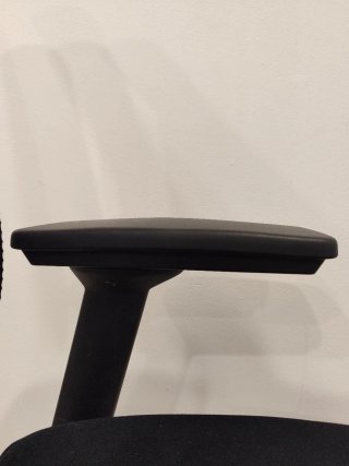 Silla de oficina ergonómica Steelcase Negra