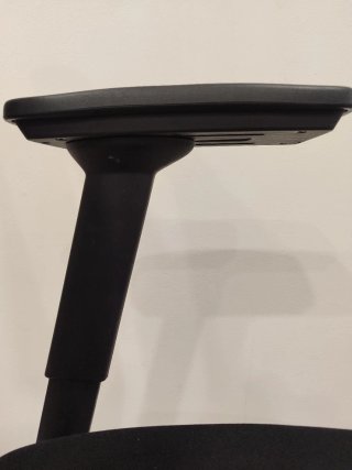 Silla de oficina ergonómica Steelcase Negra
