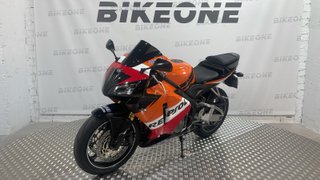 Honda CBR 600RR - 2006 - 70.000KM