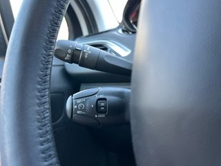 Peugeot 208 / Gasolina / Manual / Año 2015