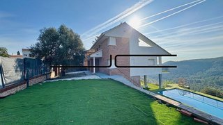 Chalet en venta en Corbera de Llobregat