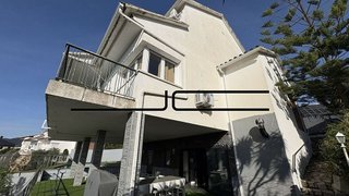 Chalet en venta en Corbera de Llobregat