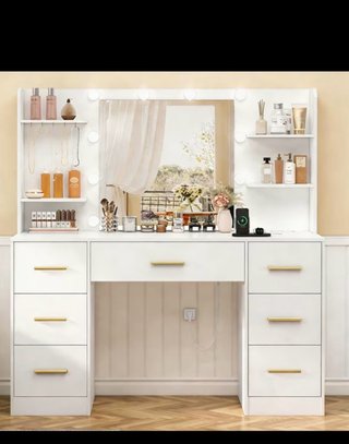 Tocador blanco con espejo y luces LED