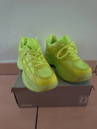 Zapatillas deportivas verde lima