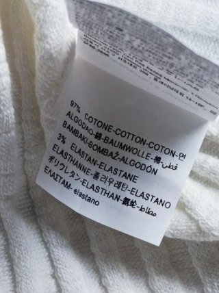 Top Benetton sin mangas color crudo