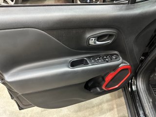 Jeep RENEGADE Trailhawk 4xe 1.3 PHEV 177kW240CV AT (2022)