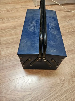 Caja herramientas metálica azul Tayg