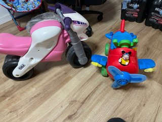 Moto infantil niña