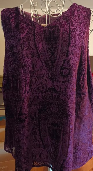 Conjunto de terciopelo morado