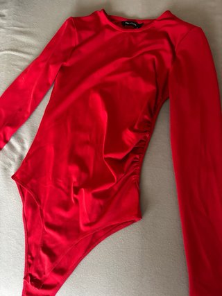 Body CW rojo manga larga talla S