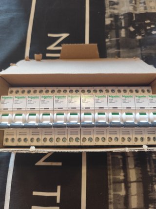 12 Dpn 10A Automático Magnetotermico 2p 10A