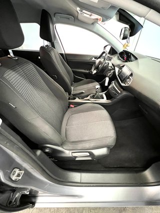 Peugeot 308 SW Business Line BlueHDi 100