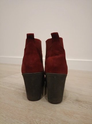 Botines de tacón burdeos