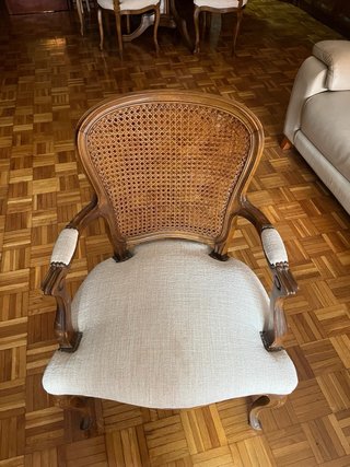 Conjunto comedor clásico: 4 sillas y 2 sillones