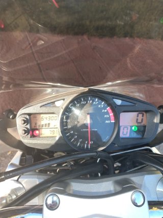 Suzuki GSR 600 Naked