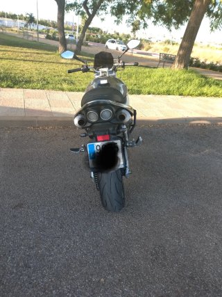 Suzuki GSR 600 Naked