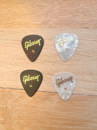 4 púas Gibson H y M varios colores - profesionales