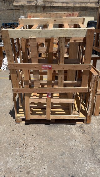 Jaulas, cajas abiertas de madera para transporte
