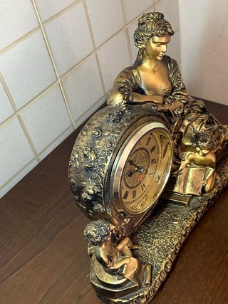 Orologio da tavolo decorativo
