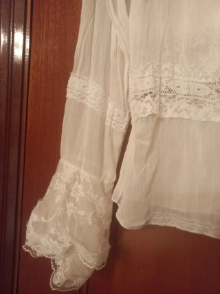 Camisa Lulú.it blanca volantes encaje talla M