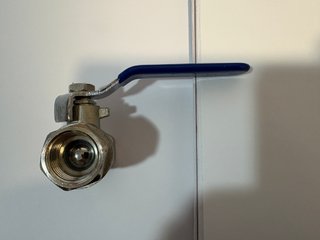 50 Válvulas de Bola Nuevas con Palanca 1/2"