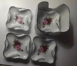 Juego 5 Ceniceros Porcelana Flores
