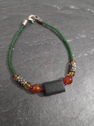 Pulsera de cuentas naturales artesanía India