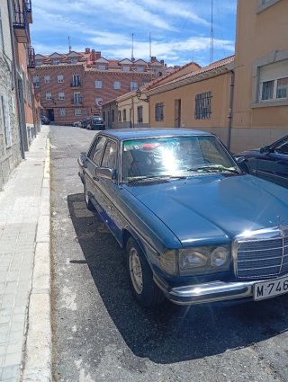 Mercedes-Benz 300d 1981
