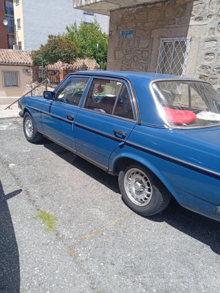 Mercedes-Benz 300d 1981