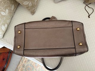 Bolso Loewe Dorado