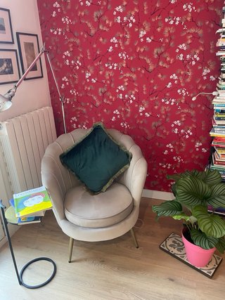 Butaca elegante beige Sillón retro, tiene 5 meses.