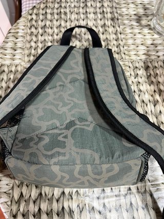 Mochila Tous verde con estampado