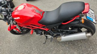 Ducati Monster 695