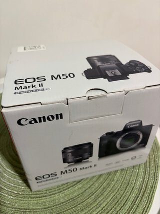 Canon EOS M50 Mark II + Objetivo 15-45mm Nueva