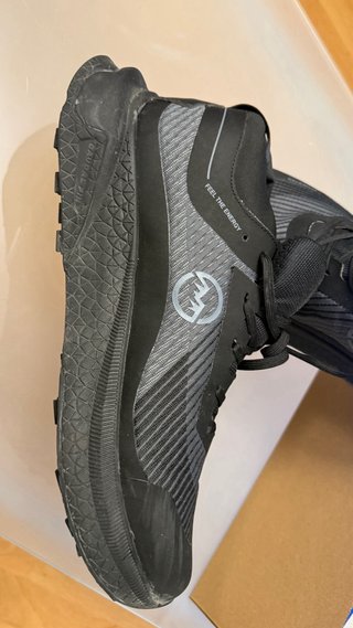 Zapatillas Atom T45 Senderismo Usadas 1h