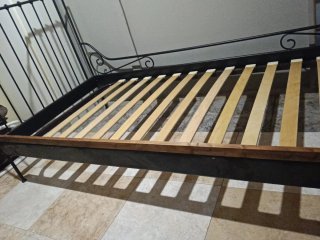 Diván de forja negro