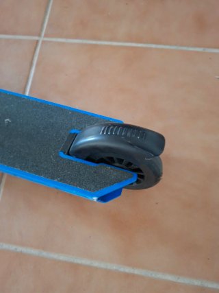 Patinete infantil azul/rojo