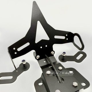 MT07 Portamatrículas corto Yamaha +luz matrícula