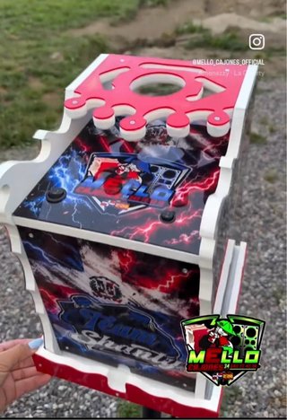 Caja de Radio Personalizada La Shanty