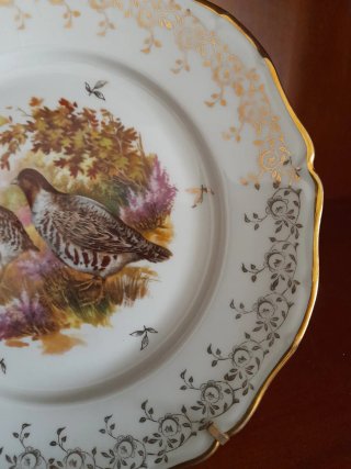 Piatto Limoges con pernici e decori oro