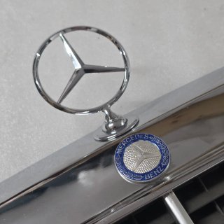 Rejilla Mercedes E w124