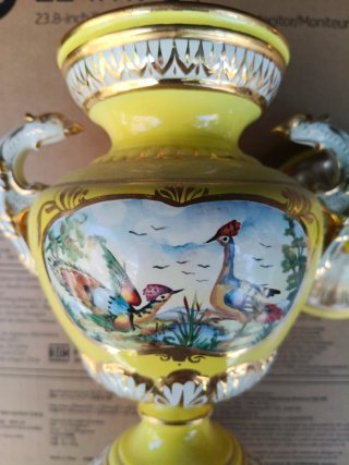Jarrón porcelana vintage con aves 24,5 alto19ancho